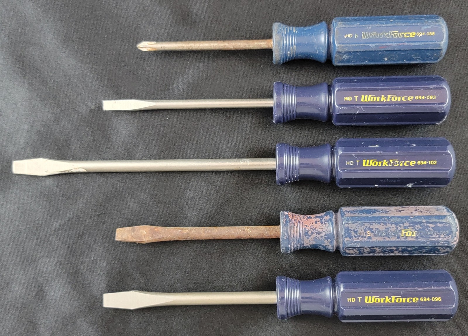 WorkForce Screwdrivers Flathead, Phillips Slotted Lot of 5 694-088, 093, 102, 09