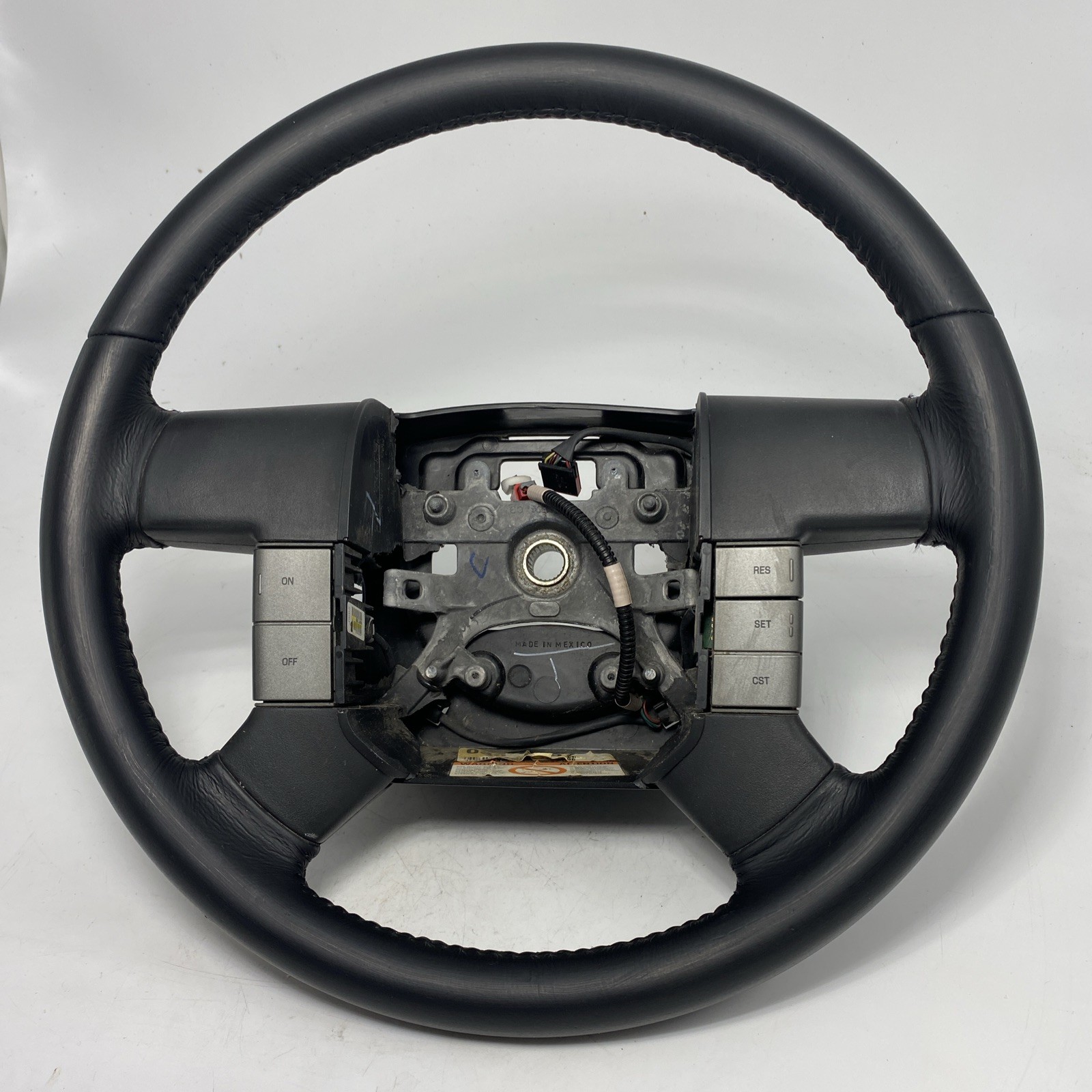 2004-08 Ford F150 F-150  Black Leather Steering Wheel  w/ Cruise Buttons FX4