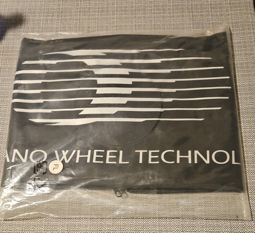 Shimano Wheel Bag Black- Fits 700c or smaller whees