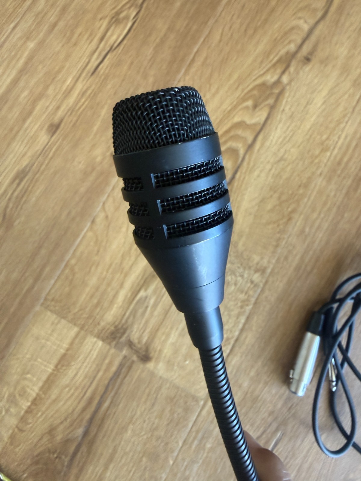 ASG Goosneck Microphone with ˜100" Audio Cable Excellent Condition Tested Works