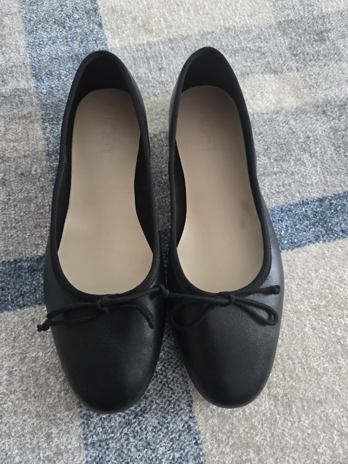 Ann Taylor LOFT  Black Leather Bow Top Ballet Flats Women’s 9