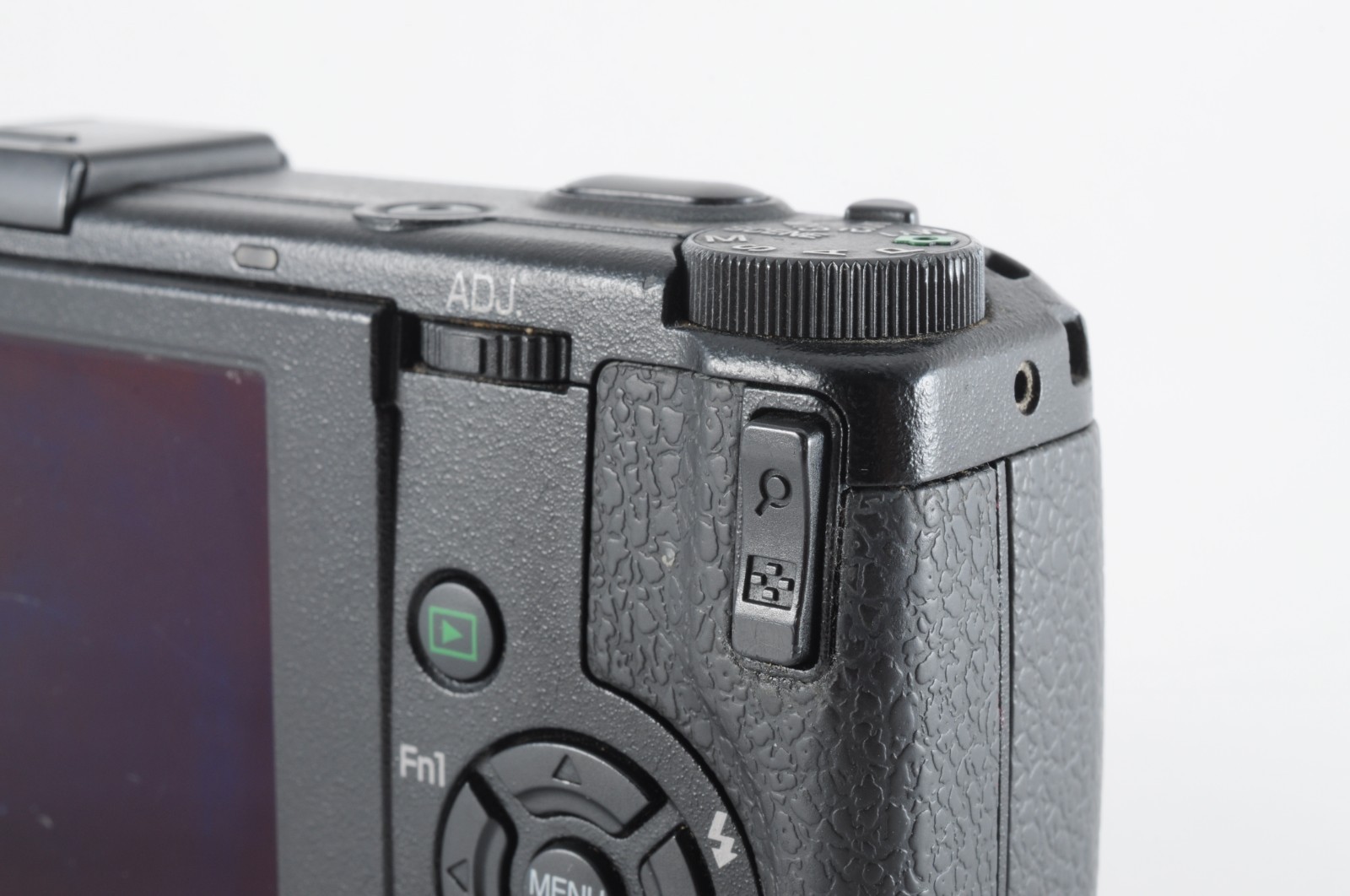 Ricoh GR Digital III Compact Camera [Near MINT] Shutter Count 3018 with Battery