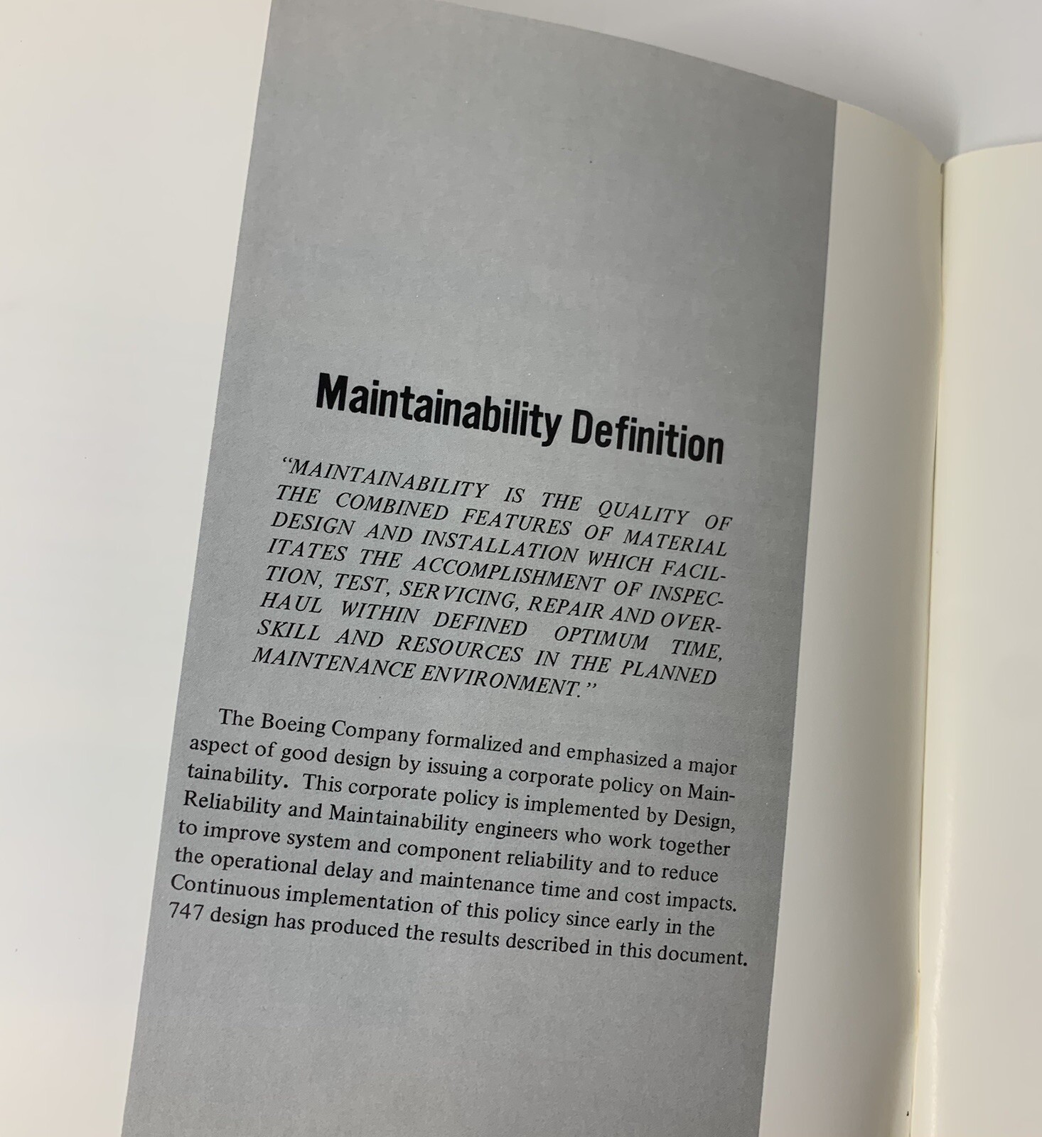 Boeing 747 Maintainability Brochure Airplane 1972 D6 - 13050-899R