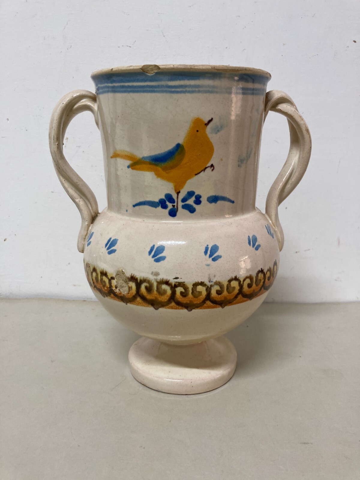 COLLECTIBLE POTTERY-APULIA-CAVES-BIRD MUG-ANTIQUE-DECORATIVE