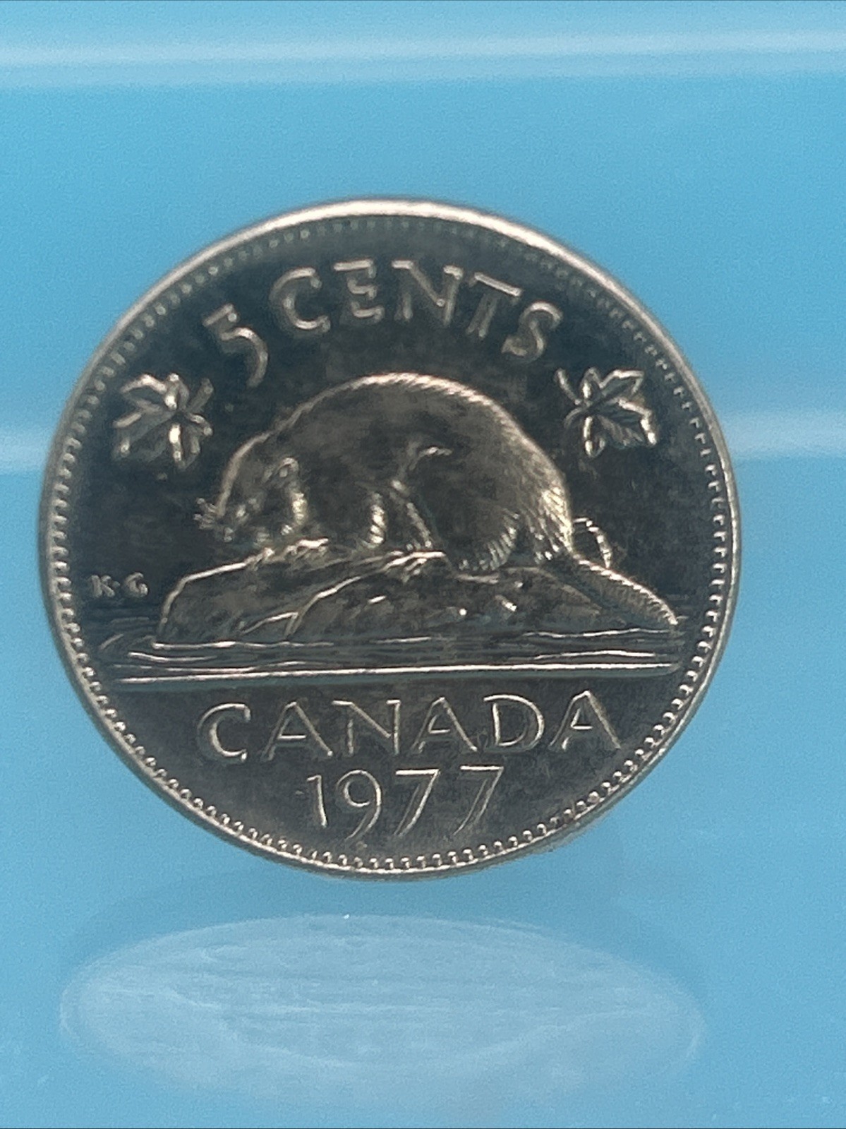 1977 Canadian 5-cent coin featuring the iconic beaver design-Nice Condition Coin