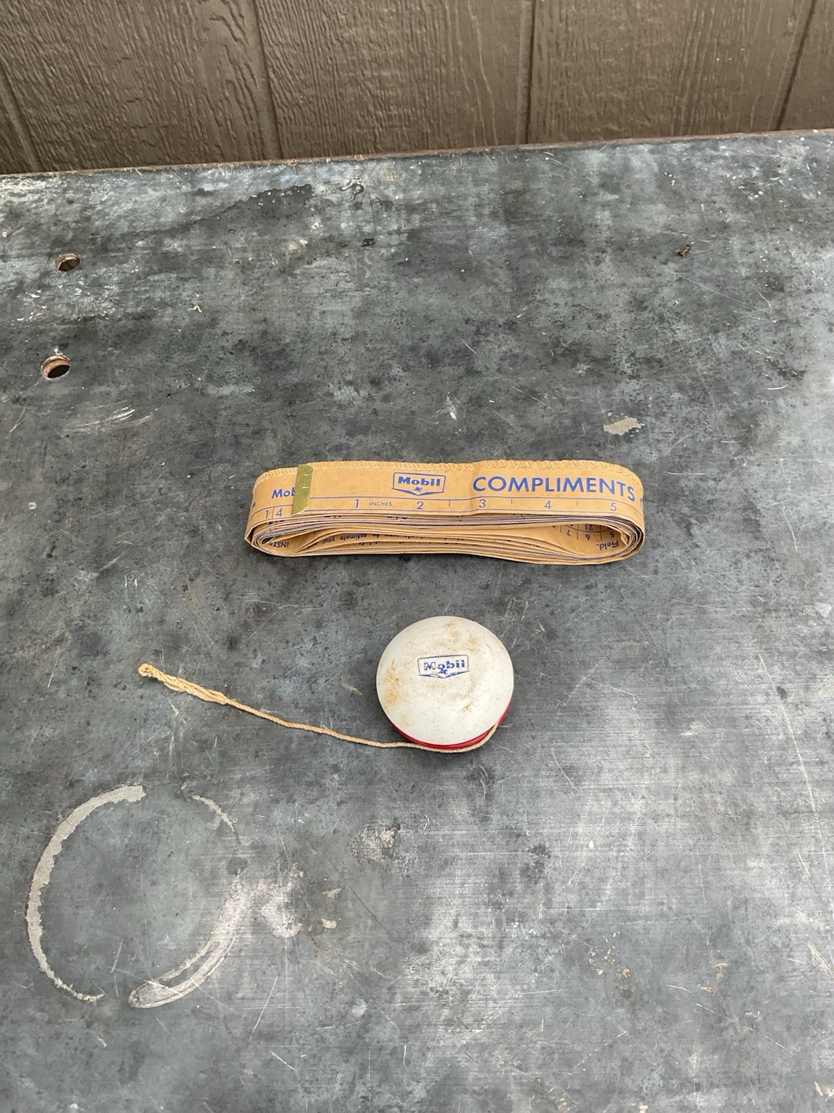 Duncan Little Ace Yo Yo Mobil Oil Gas Advertising Toy With Tape Measure