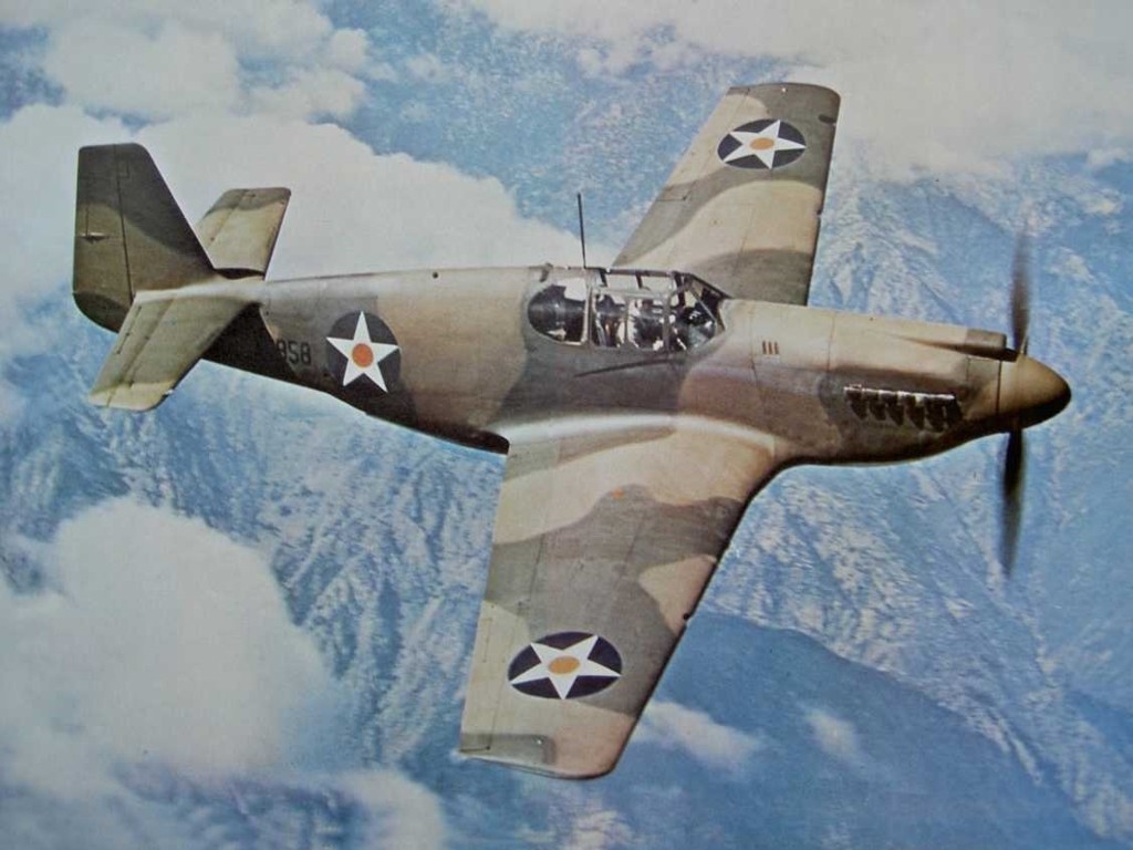 760 War Plane Images on CD (G8)