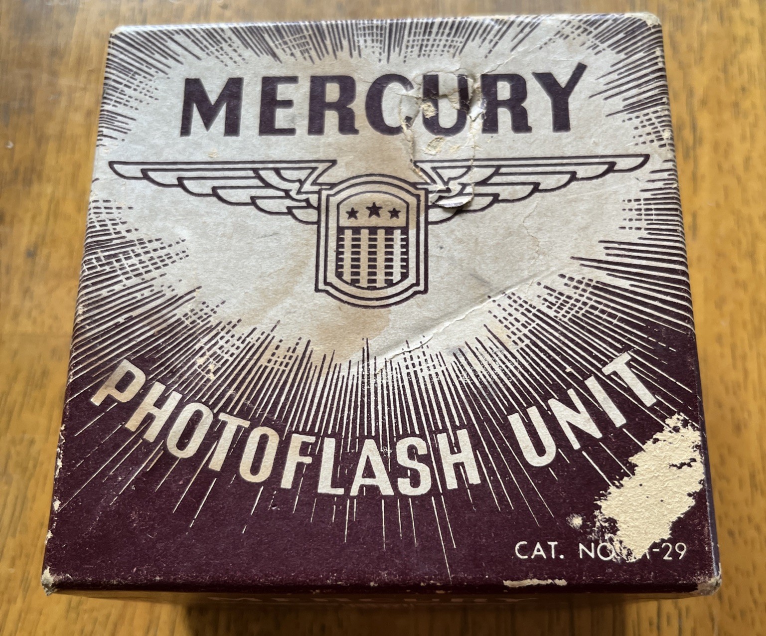 Vintage Mercury Photo Flash Unit - Universal Camera Corp Model M-29