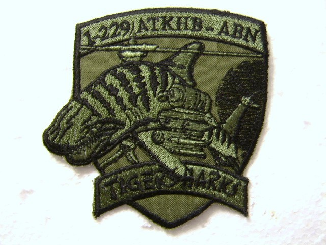 1-229th AVIATION REGIMENT PATCH TIGER SHARKS MORALE PATCH U.S. ARMY SUBDUED:K7