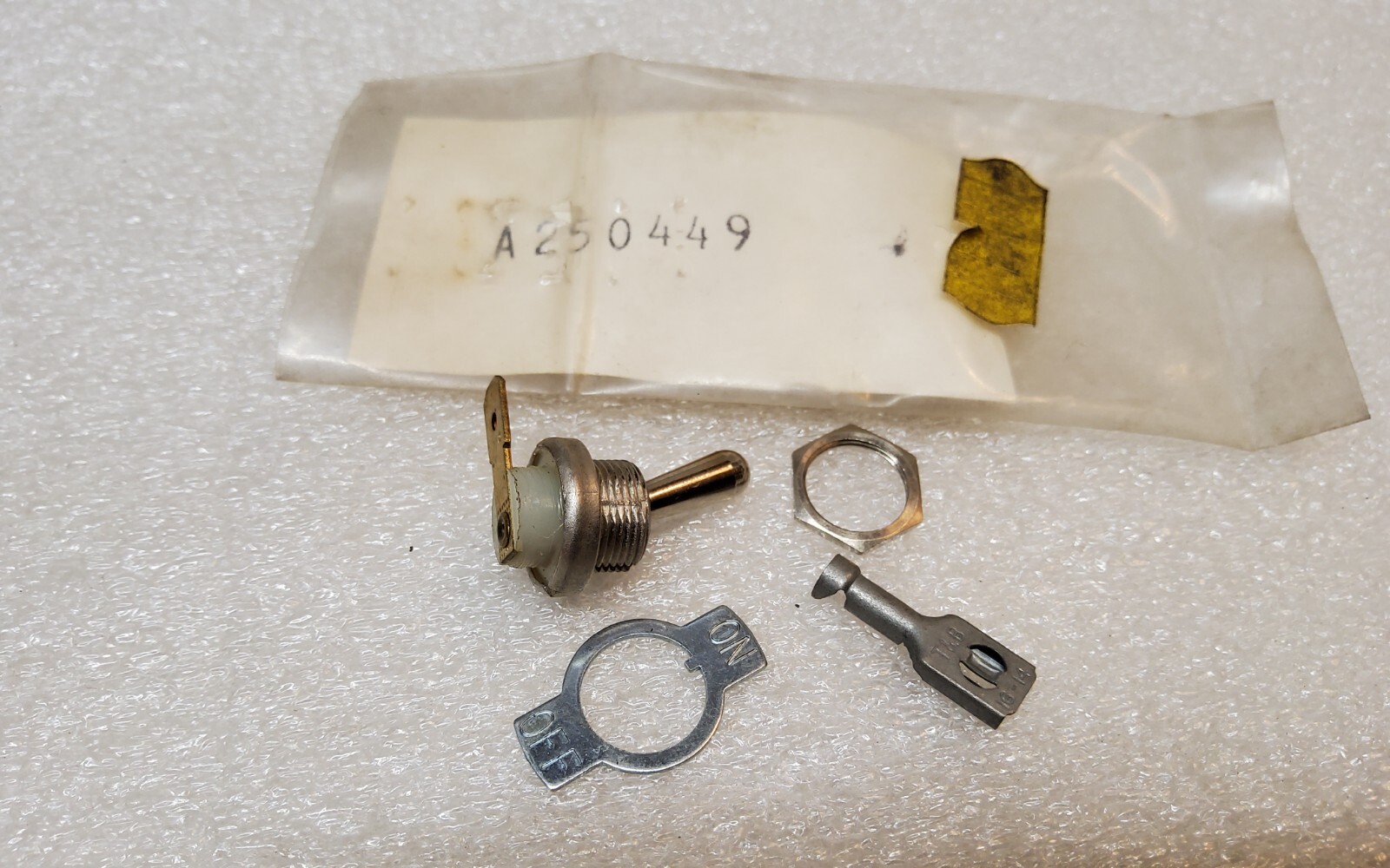 NOS Small Engine On Off Switch Replacement Wacker Neuson Mercury A250449
