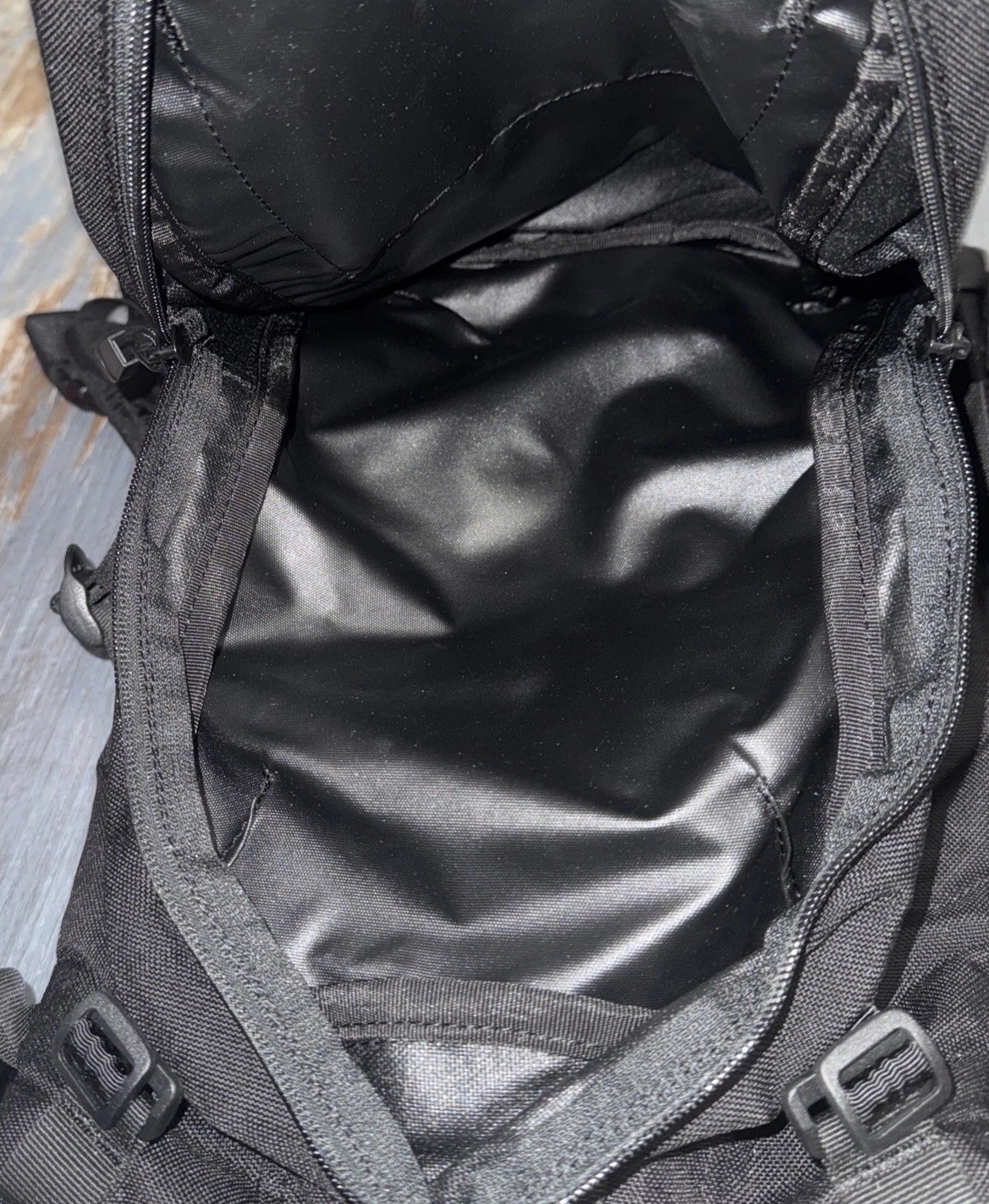 Camelbak Maximum Gear Transformer Black Hydration Backpack, Cover & Bladder 64oz