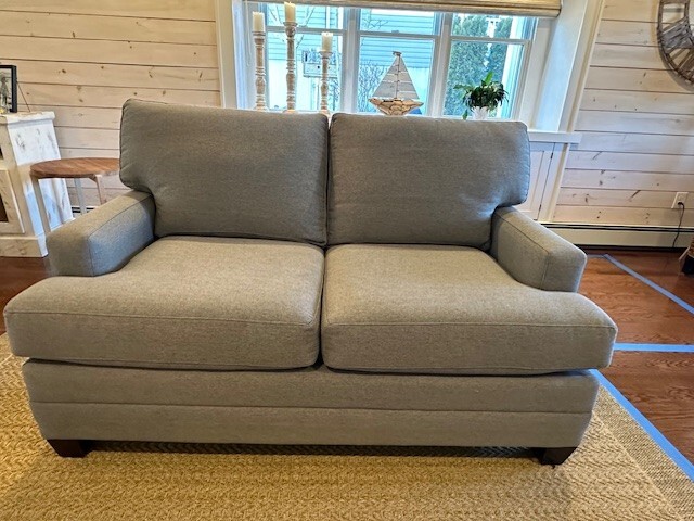 Bassett - Love Seat fabric 1454-9U Steel color.  Width: 60"  Depth: 37"  HT 37"