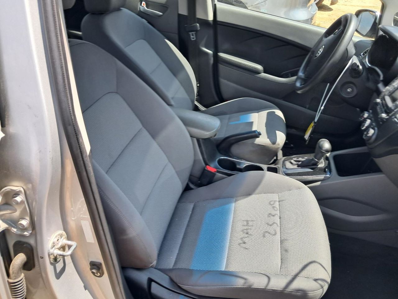 FORTE 2018 Glove Box 4753440