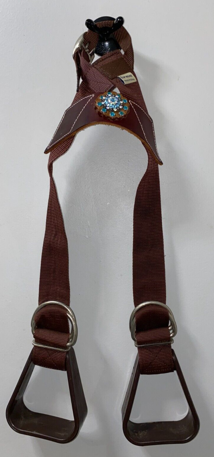 NEW FORMAY LEATHER & NYLON BUDDY STIRRUPS WITH BERRY CONCHO