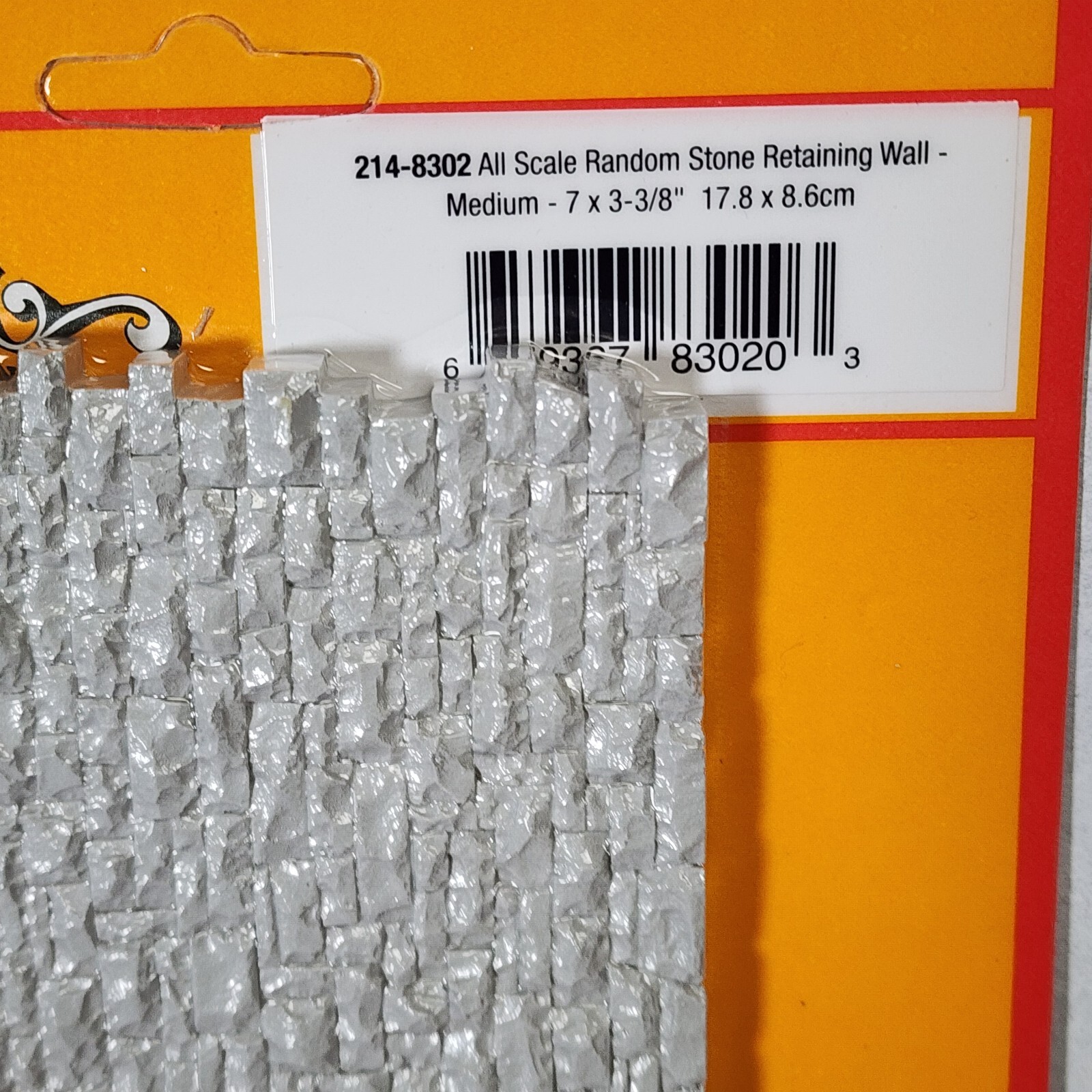 Chooch 8302 Random Medium Stone Retaining Wall 7" x 3-3/8" All Scale Scenery