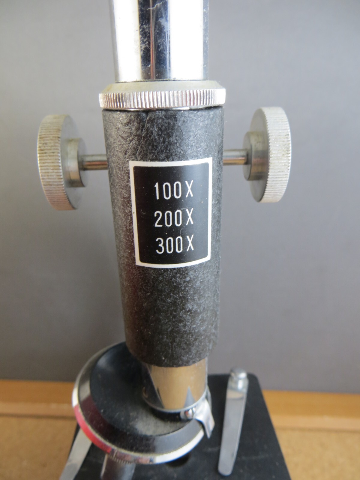 Vintage Microscope 100x 200x 300x In Original Box