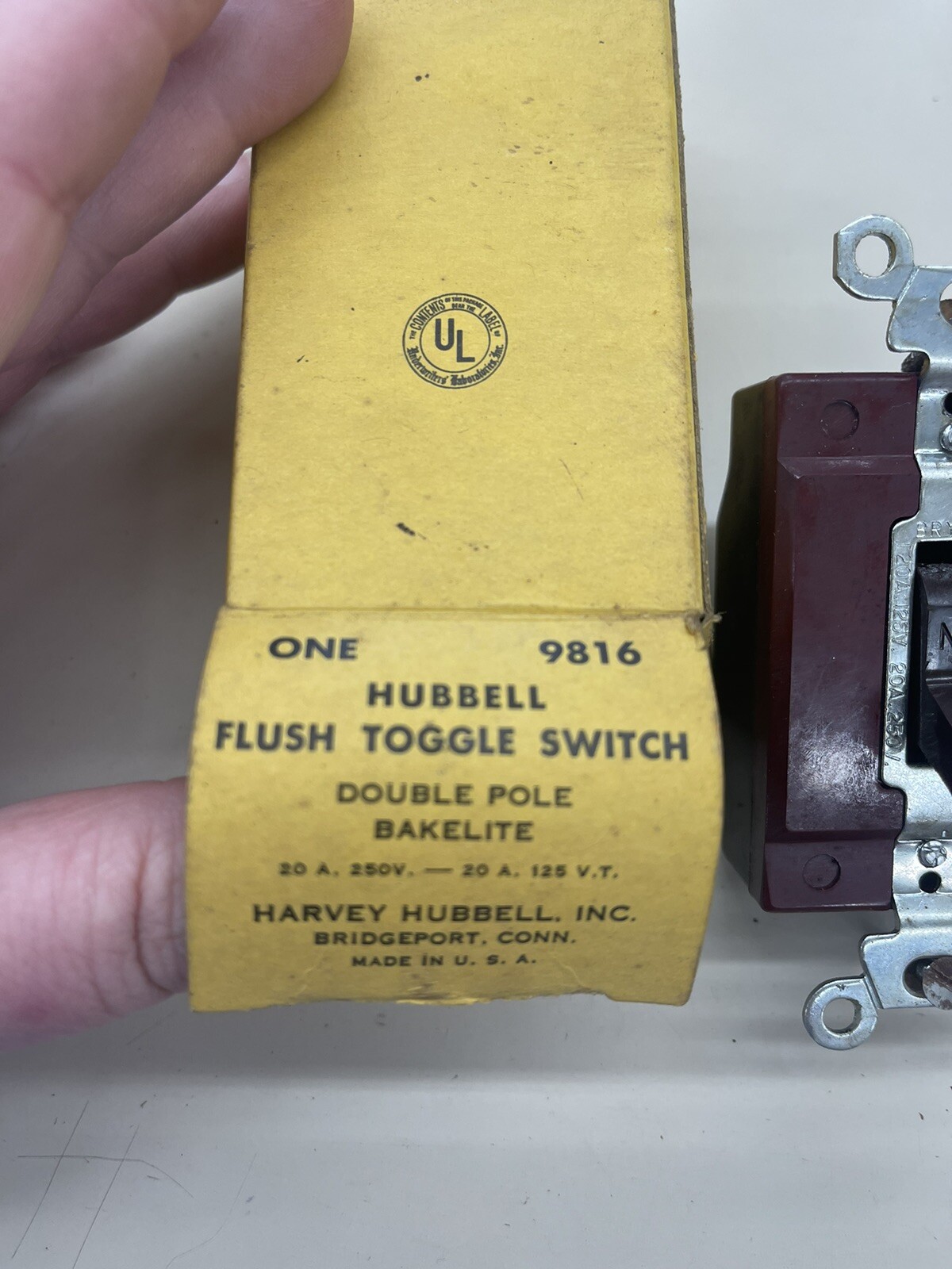 Hubbell 9816 Flush Toggle Switch Double Pole Bakelite Maroon