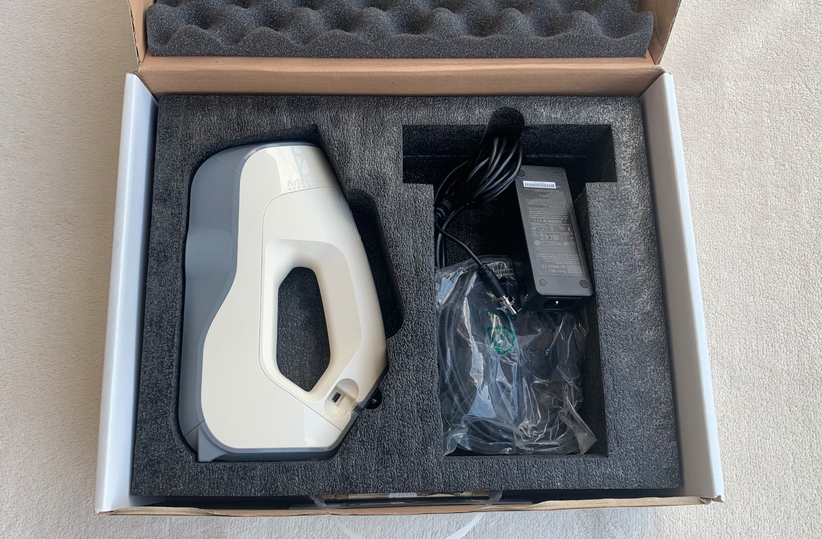 Artec EVA-M 3D Handheld Scanner in original box