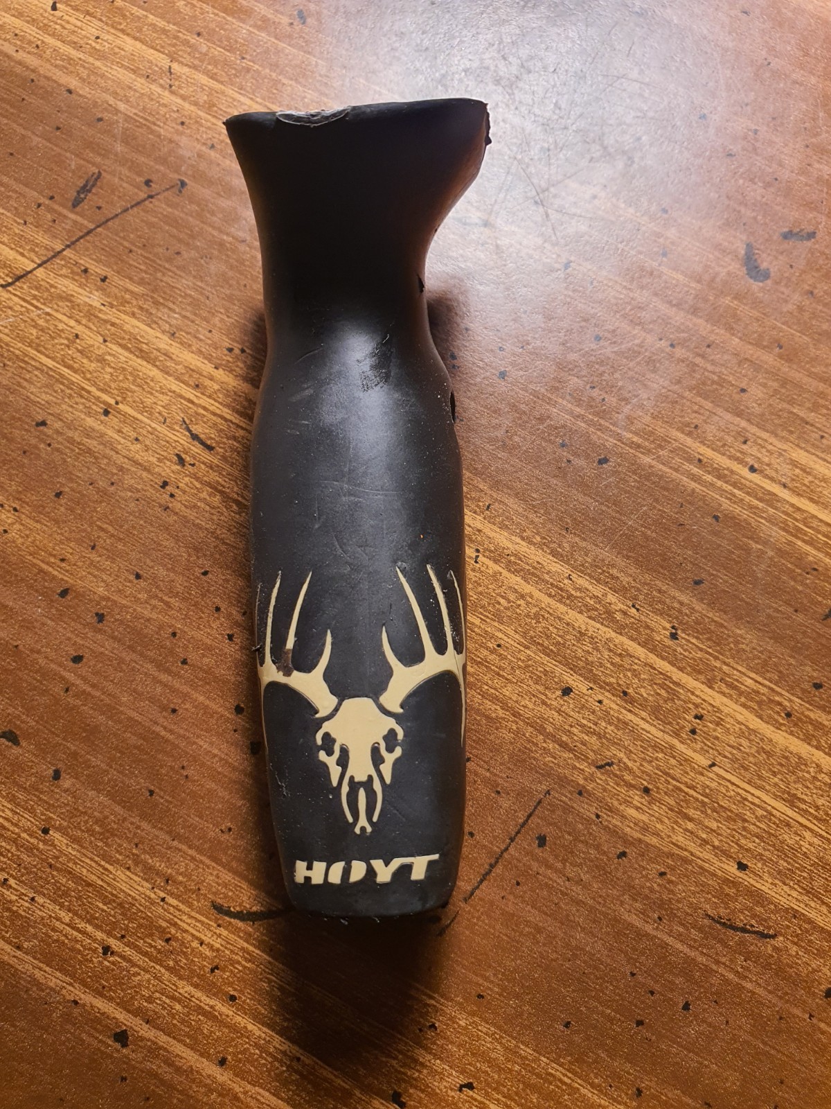 Hoyt Archery 180 Rubber Grip Right Handed