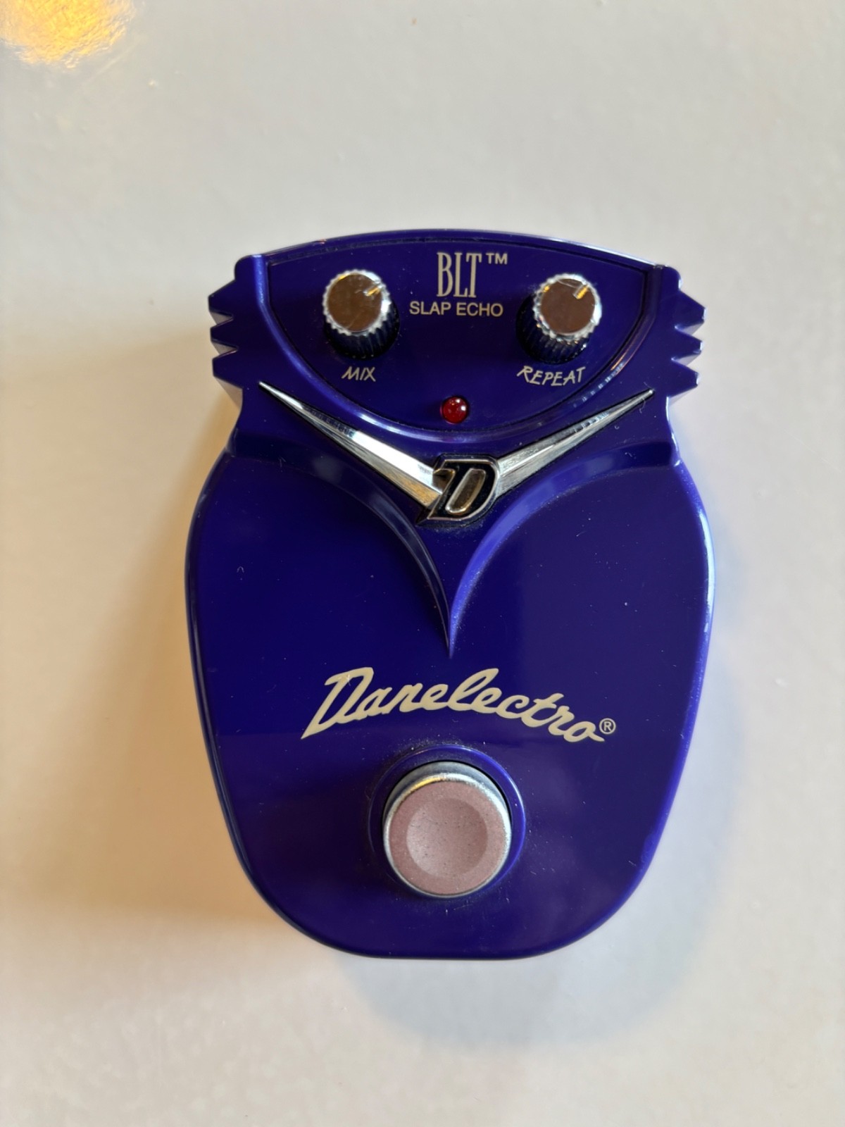 DANELECTRO Effects Pedal BLT Slap Echo UNUSED Pristine GLOWS