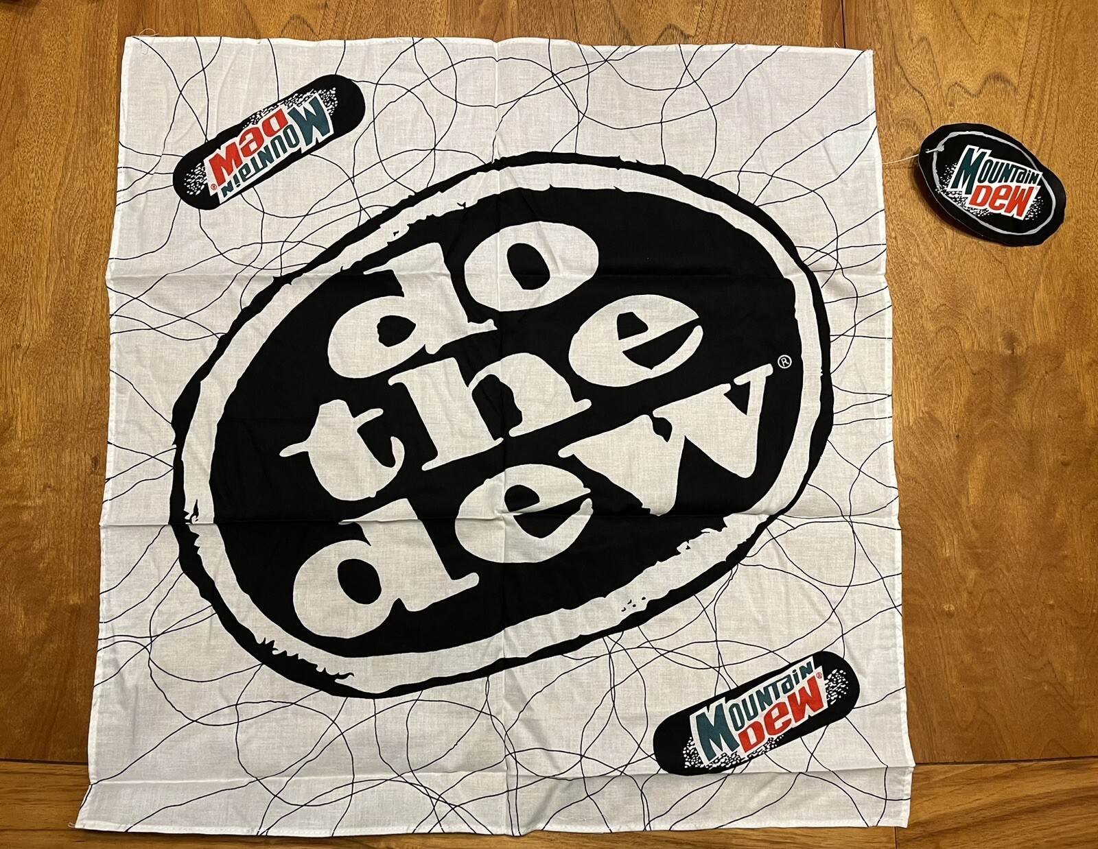 NEW Vintage 90's Mountain "Dew Do The Dew" Bandana Scarf Kerchief White Black
