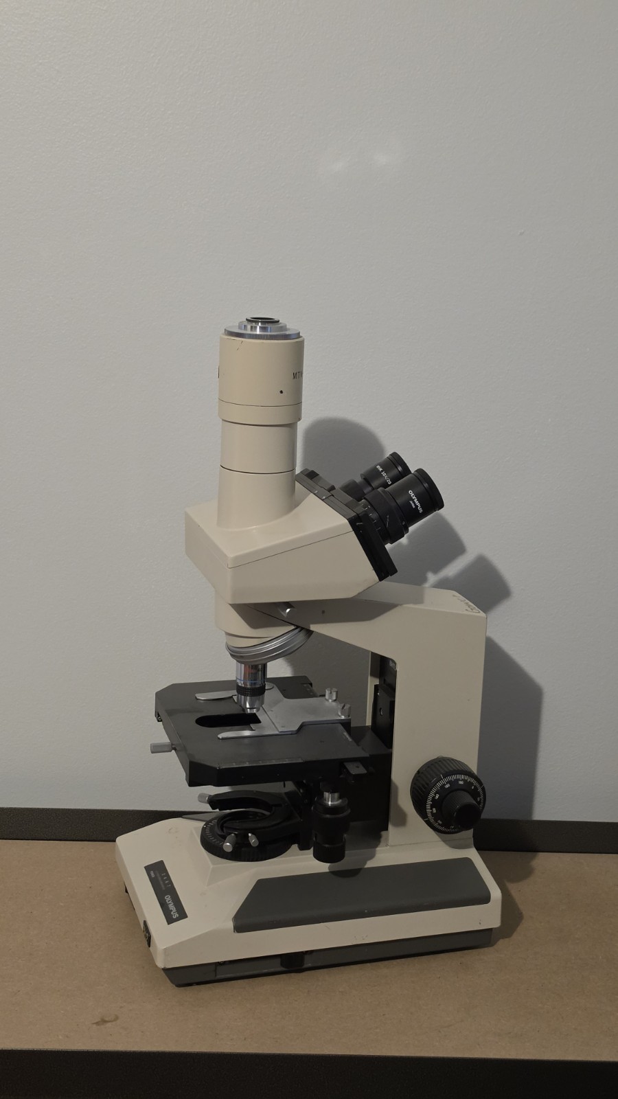 Olympus BHTU Upright trinocular Compound Microscope w/ MTV-3 Photo Tube