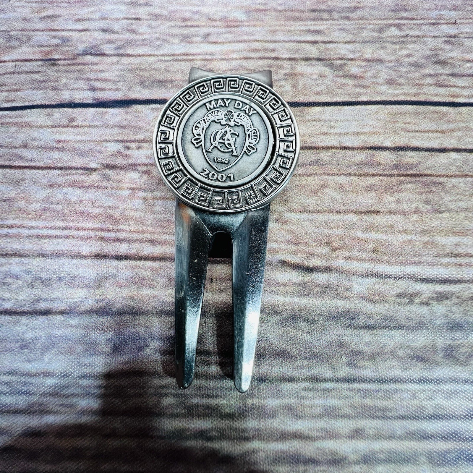 2001 PGA Championship Divot Tool & 1" Coin Style Marker