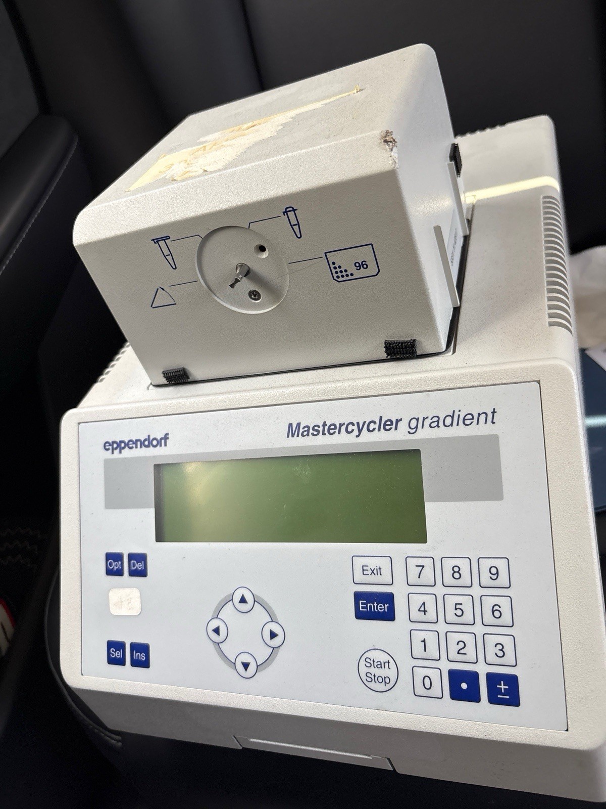 Eppendorf Mastercycler Gradient 5331 PCR Thermal Cycler 96-Well Laboratory Unit