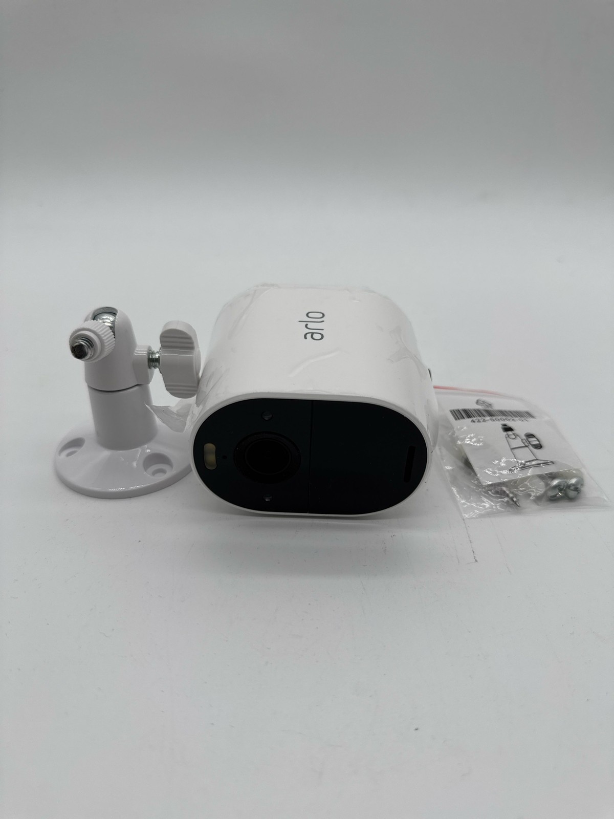 (BROKEN) Arlo VMC2030W-100NAS Essential Spotlight Security Camera