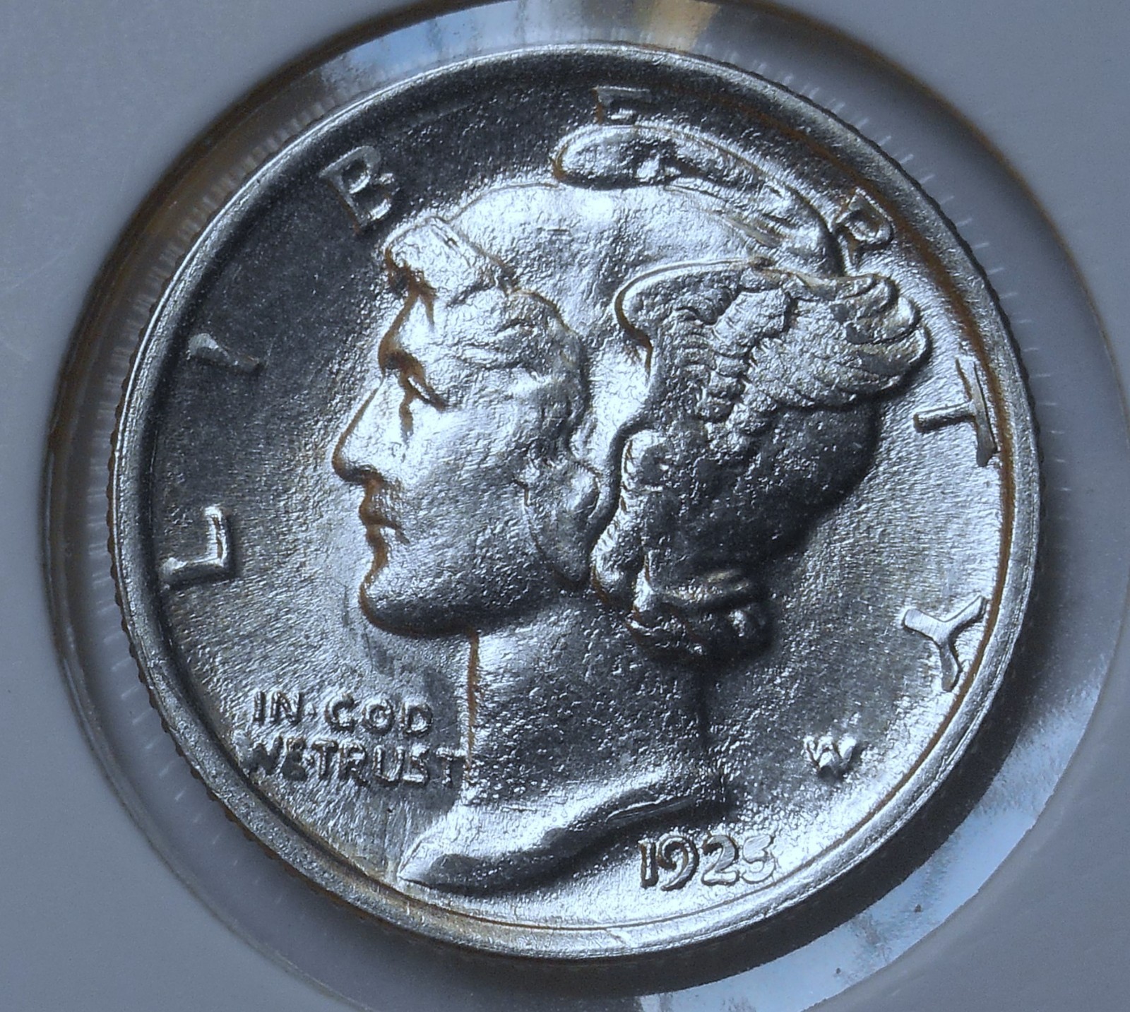 1925 . Mercury Dime . Choice BU . Full Bands . Super Rusty Die Strike Error