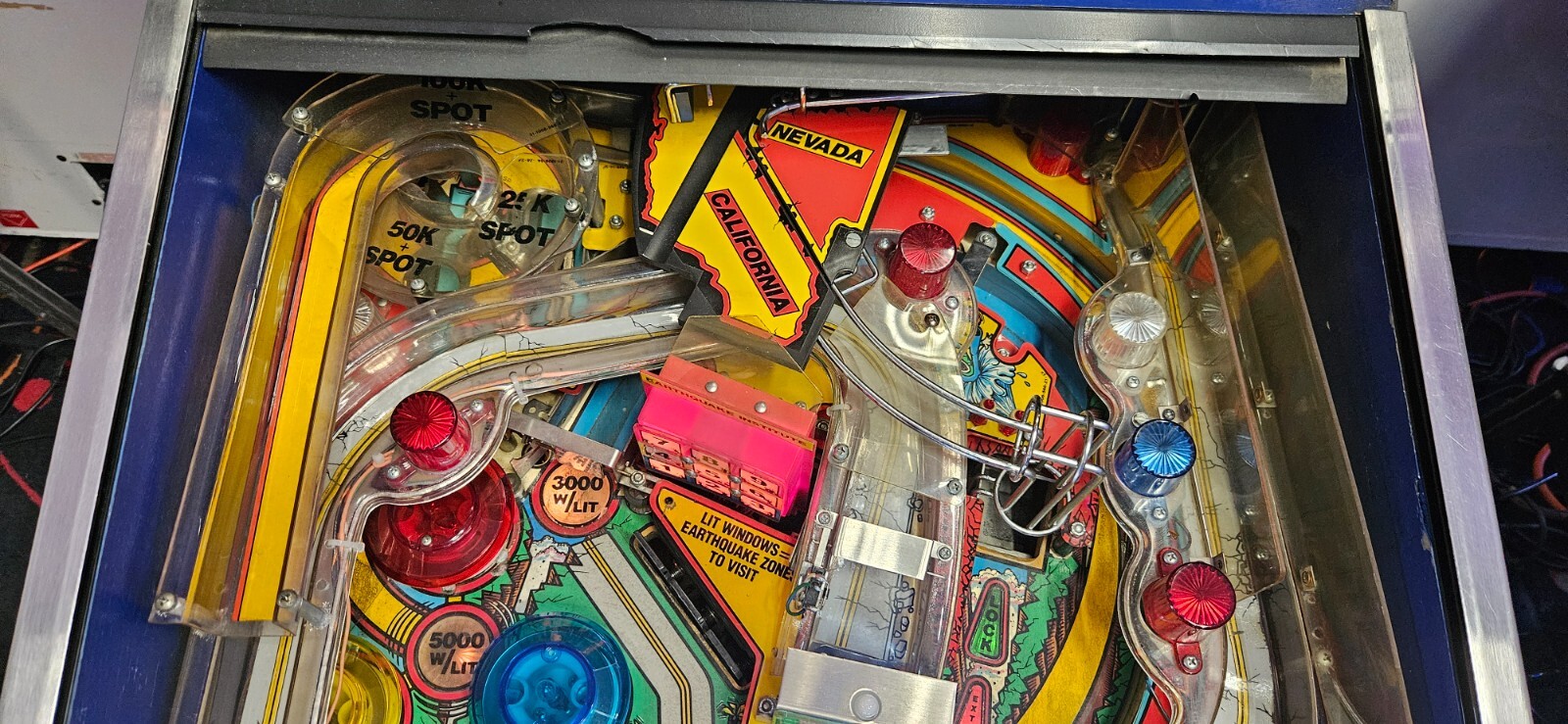 Earthshaker Pinball by Williams - 2442