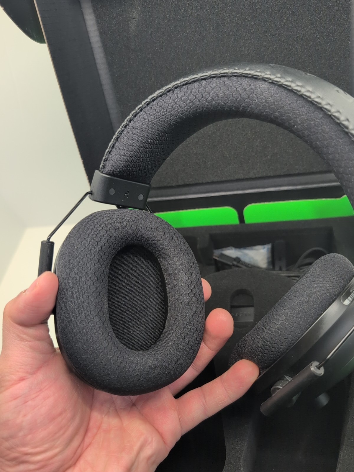Razer BlackShark V2 Pro Wireless Gaming Headset (Pre 2023 Version) with box #10