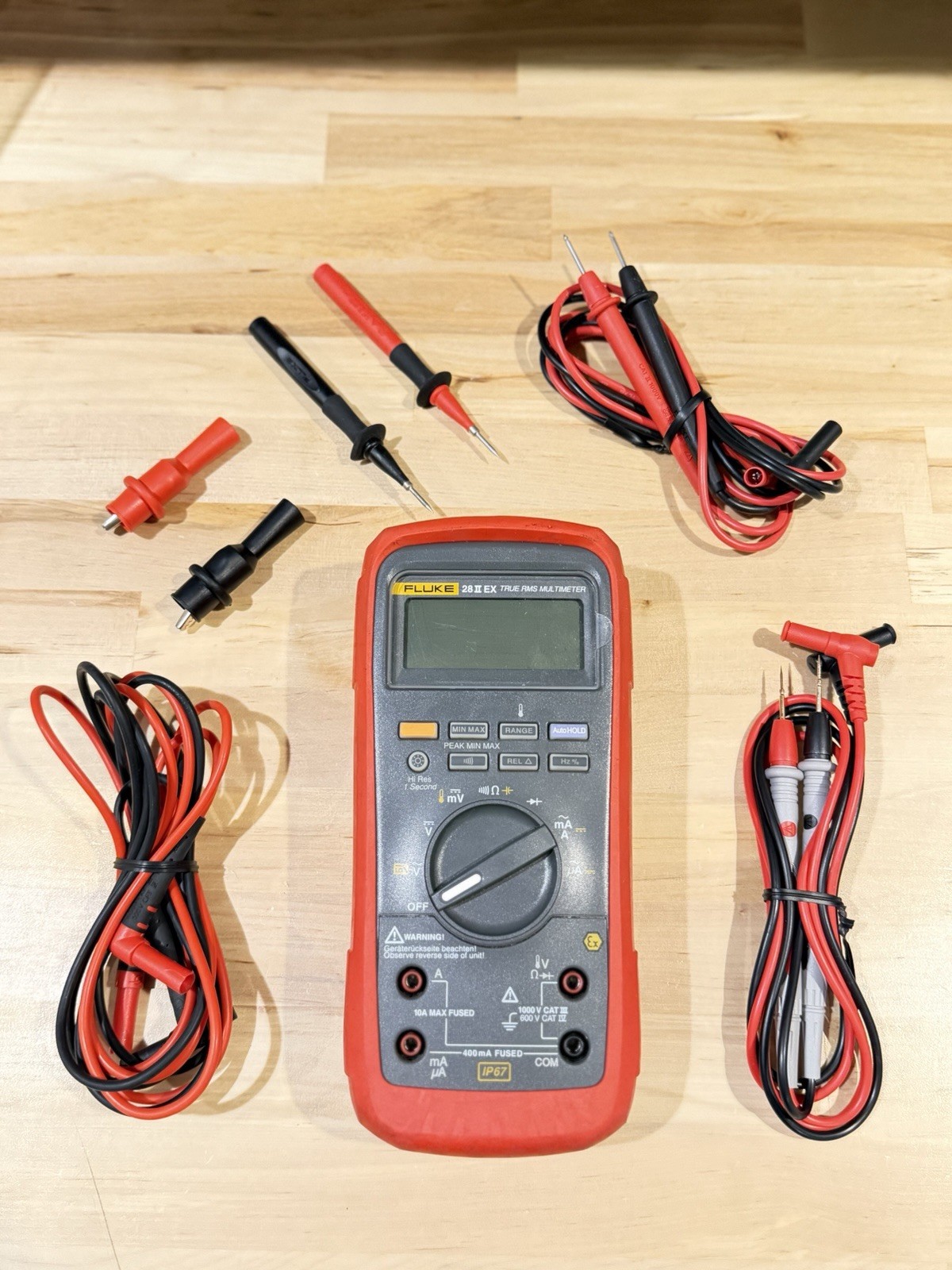 FLUKE 28 II EX TRUE RMS MULTIMETER W / LEADS & CLIPS - FREE SHIPPING