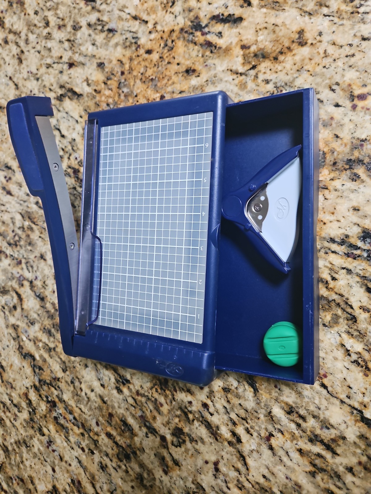 Vintage Creative Memories Personal Trimmer