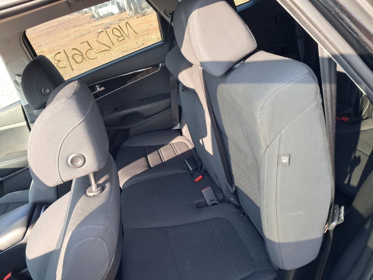 SORENTO 2017 Glove Box 4794250