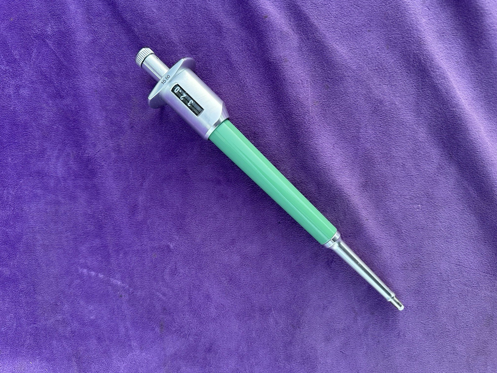 VistaLab 10-50uL Pipette, MLA, Digital, Green