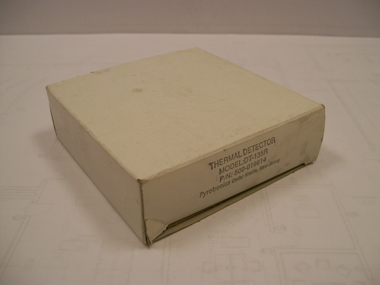 NEW NOS Pyrotonics DT-135R Thermal Detector 500-019614 Fire Alarm Heat   SAU3308