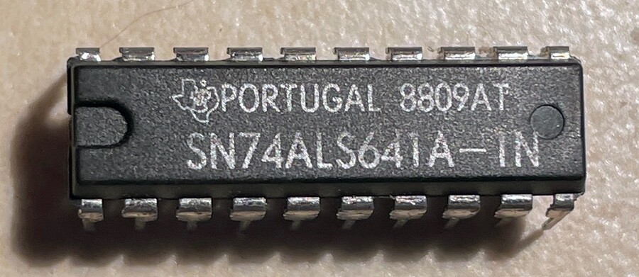 T.I. 74ALS641A-1N 74ALS641 Octal Bus Transceiver - NOS