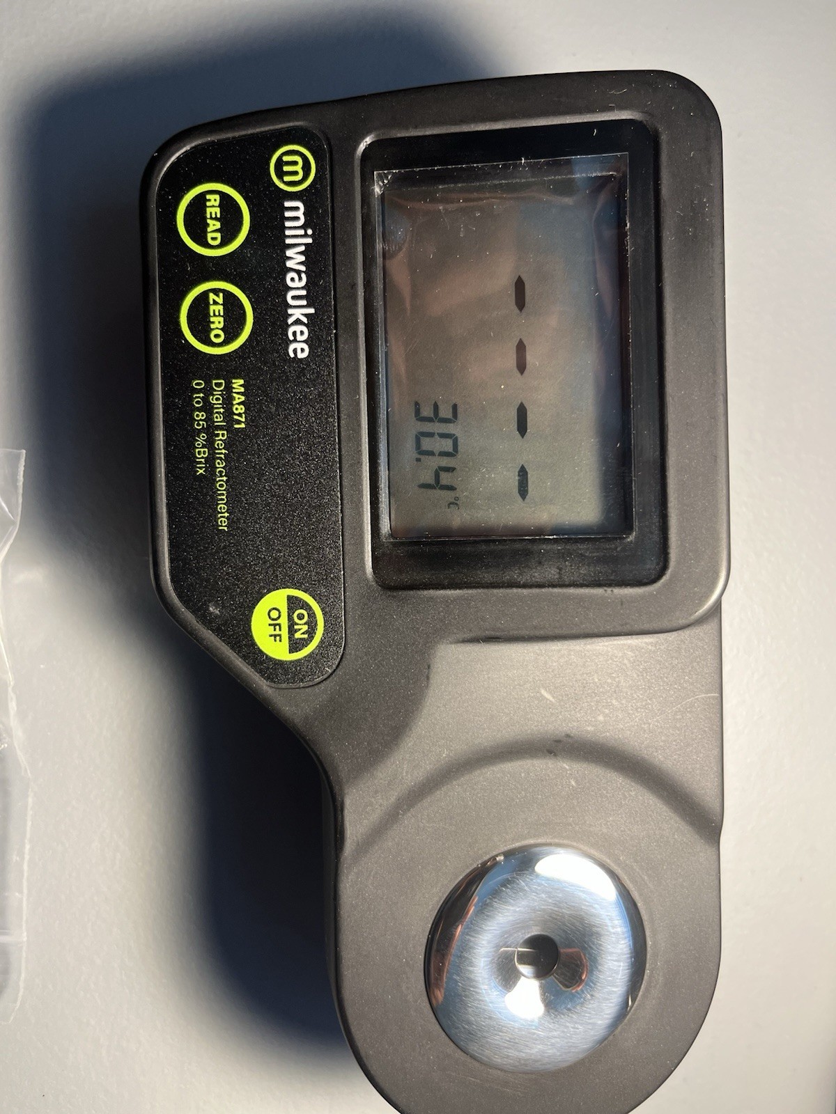 Milwaukee 0 to 85% Brix Digitial Refractometer - MA871