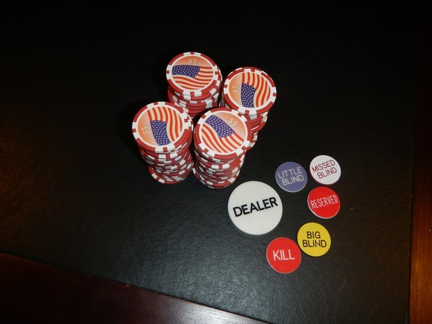 100 Red USA Flag 11.5 gram Poker Chips + Dealer Button Set