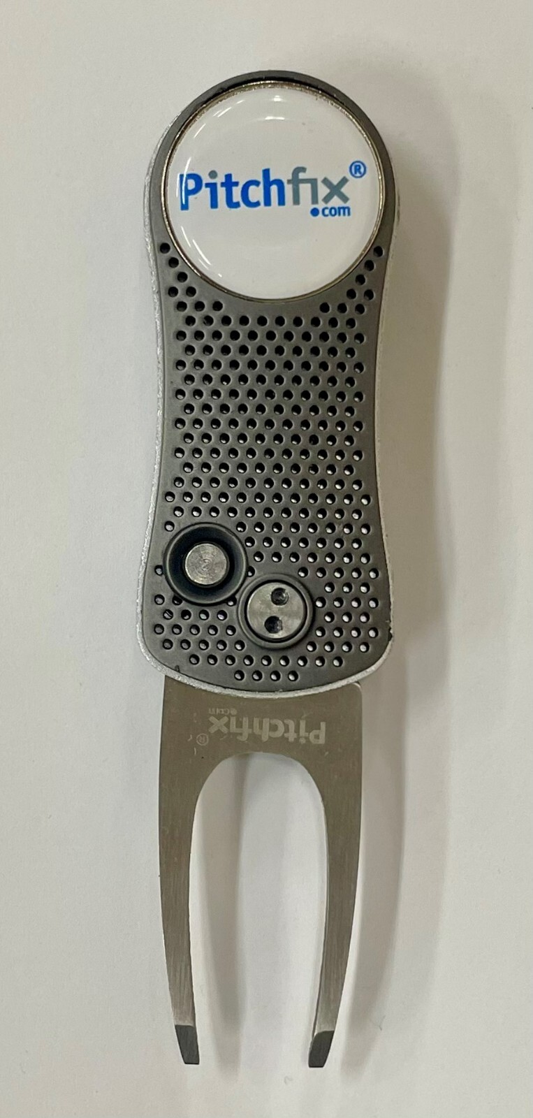 Pitchfix Hybrid Golf Divot Tool Gunmetal/Silver