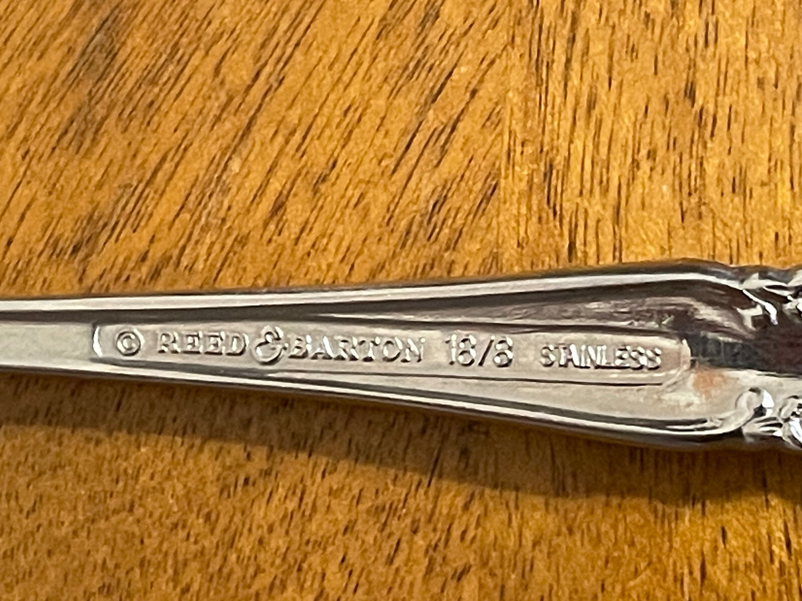 2 Reed & Barton DICKENSON 18/8 Stainless Teaspoons 6 1/8"
