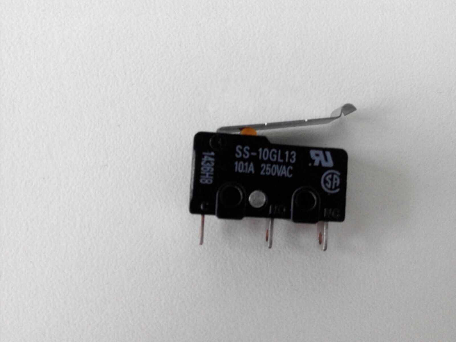 10PCS NEW FOR Omron SS-10GL13 Micro motion limit travel switch