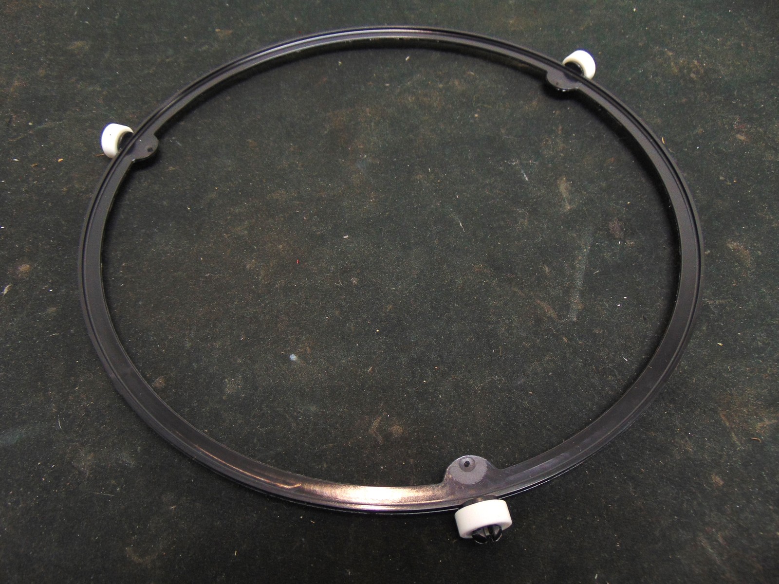 Frigidaire Electric Oven/Microwave GCWM3067AF Roller A13881201
