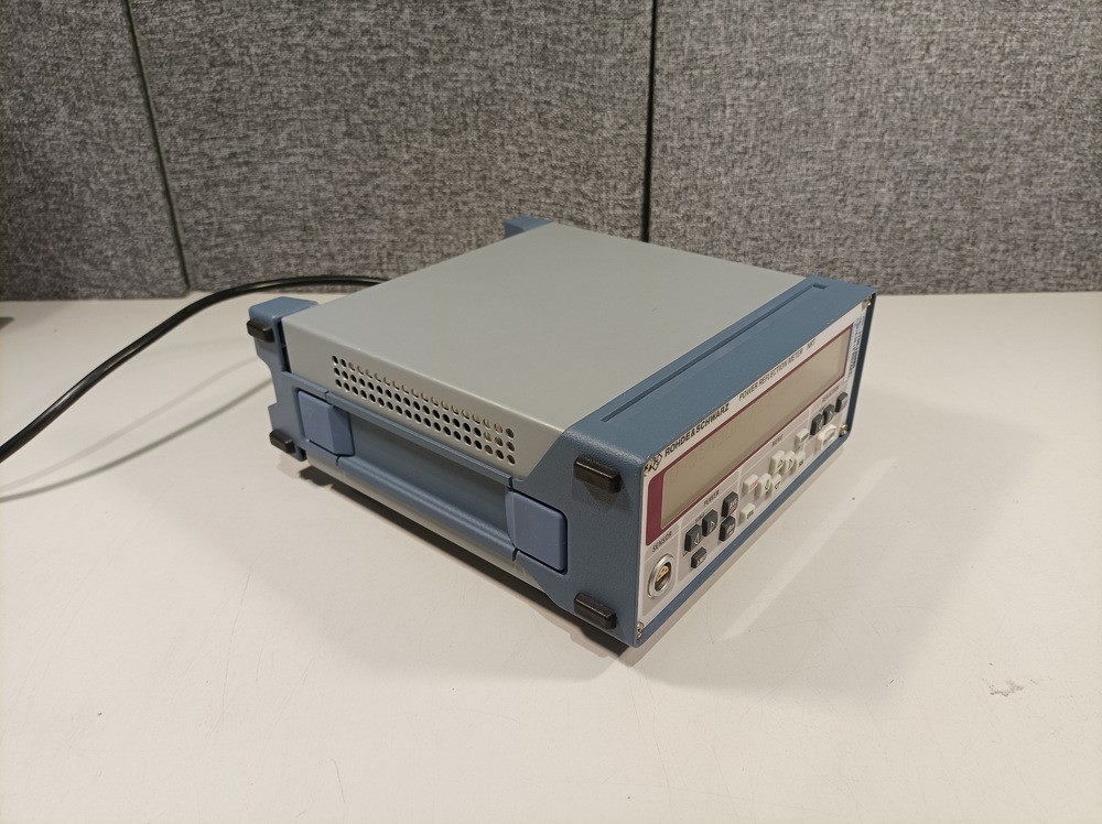 Rohde & Schwarz NRT, Power Reflection Meter + NRT-Z44 Directional Power Sensor #