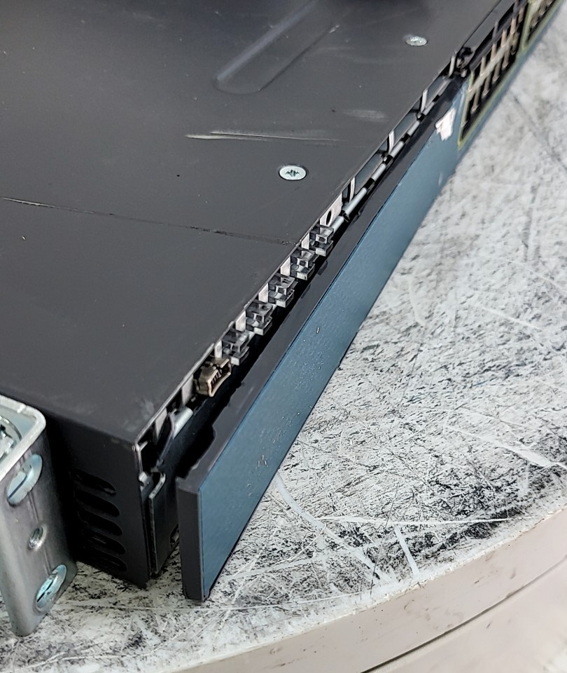 CISCO WS-C3560X-24PS-S Network Switch 24-port SEE NOTES