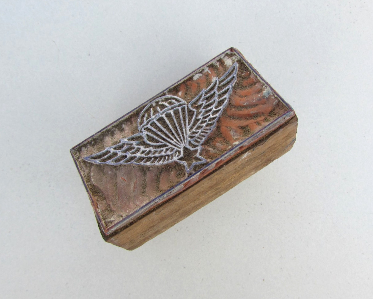 ORIGINAL SOUTH VIETNAM TAILOR SHOP PATCH PATTERN STAMP FOR ARVN AIRBORNE WINGS
