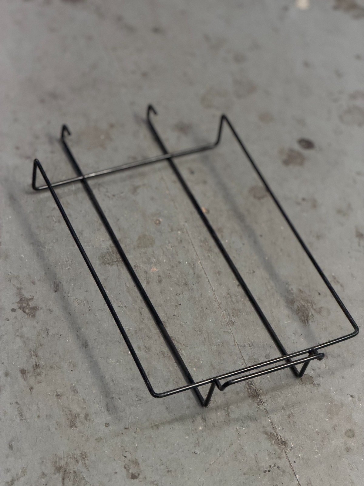 SET OF 2 Chrome Wire Store Cap/Hat Displayers