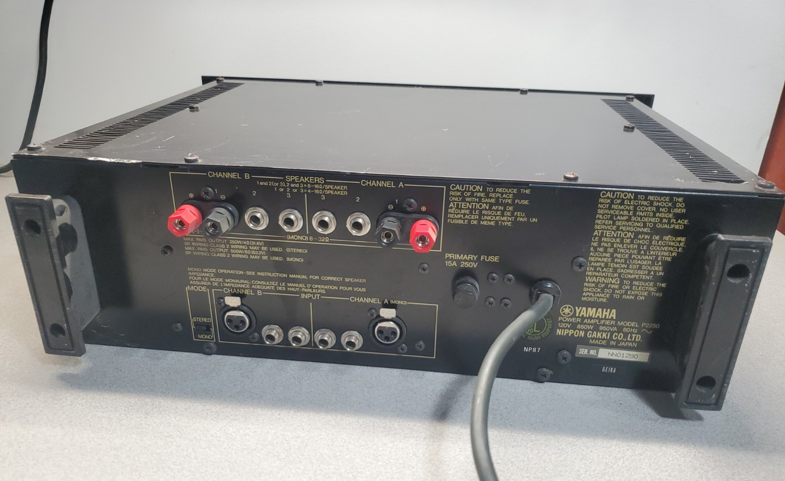 Yamaha P2250 Stereo Power Amplifier - Tested and working