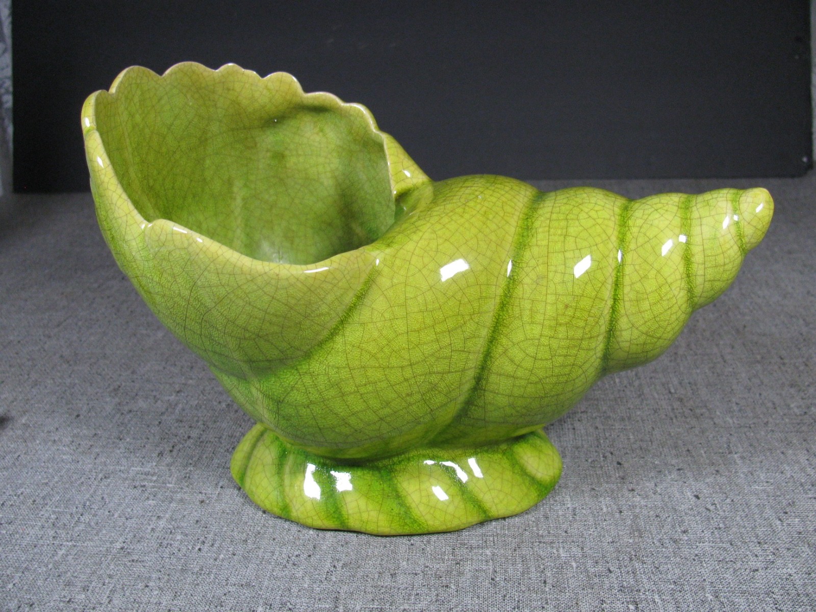 Boksburg East Pottery ? Lucia Ware Shell Shaped Planter Vase Green Crackle Glaze